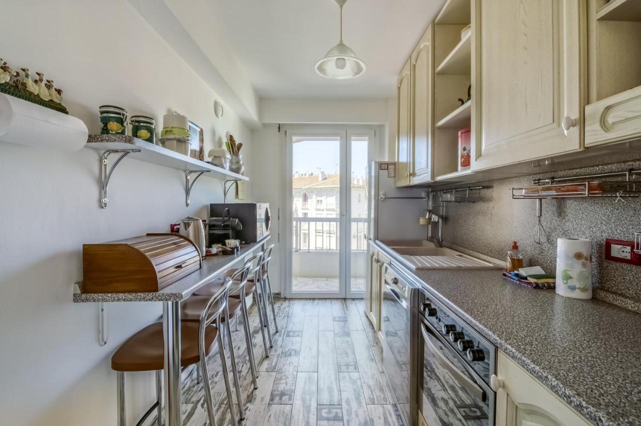 Greeter-Appartement Lumineux Avec Vue Sur La Mer Nizza Kültér fotó